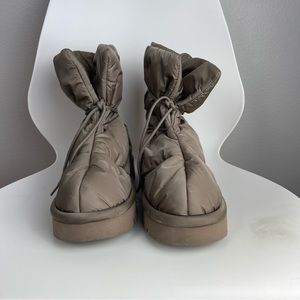 H&M Women’s Puffy Boot